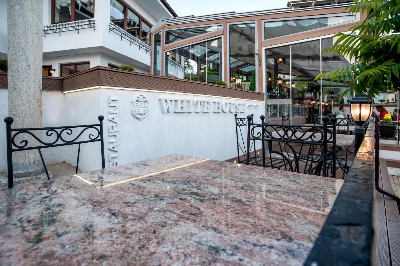 White House Family Hotel Spa Zone Baltschik Exterior foto